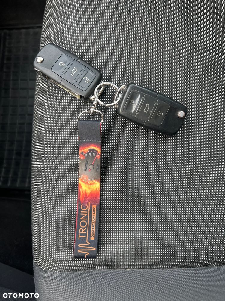 Volkswagen Golf 1.9 TDI DPF Goal - 36