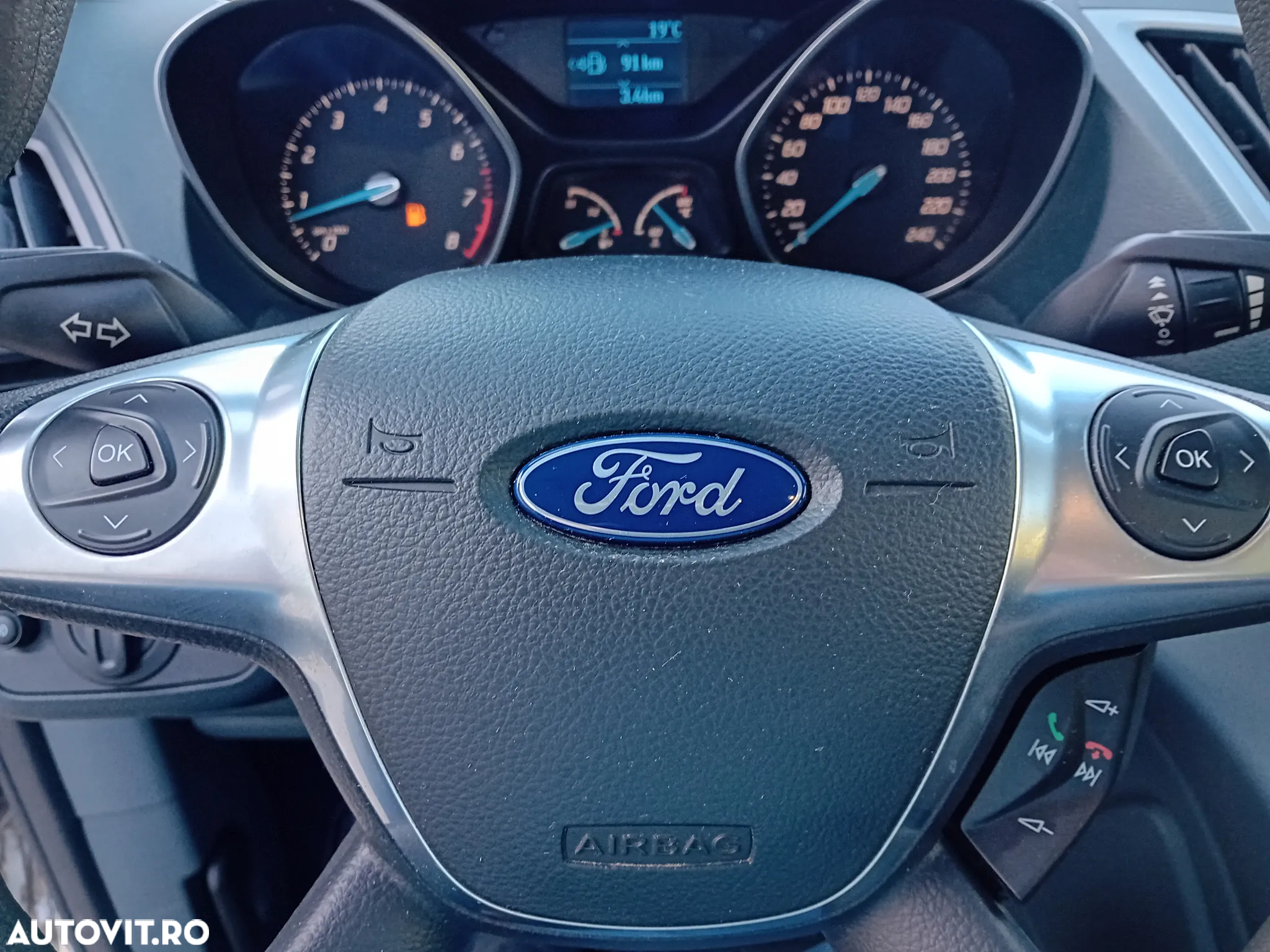 Ford Focus Turnier 1.6 EcoBoost Start-Stopp-System Titanium - 13