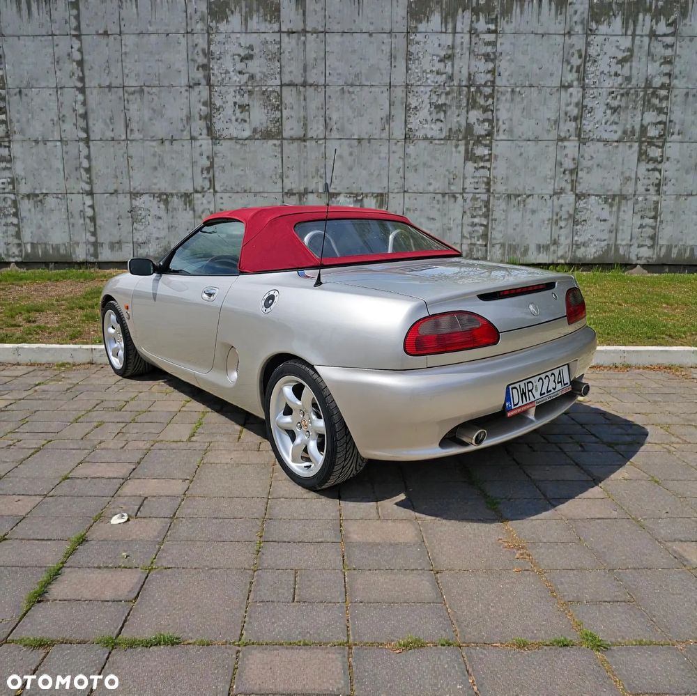 MG MGF - 9