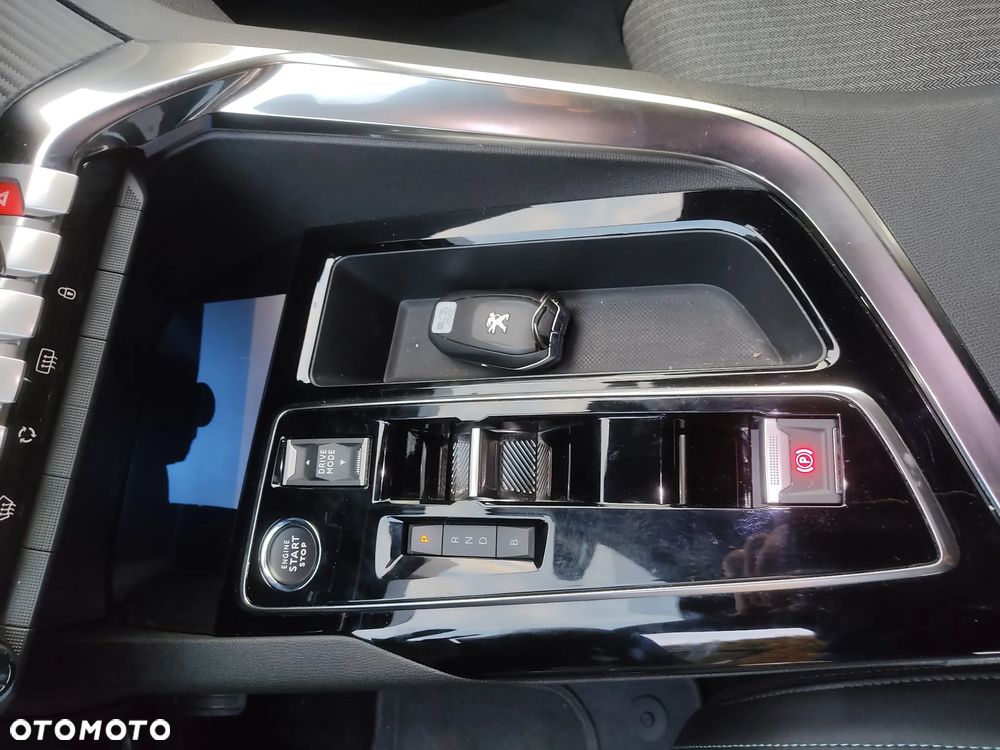 Peugeot 3008 225 e-EAT8 Allure Pack - 8