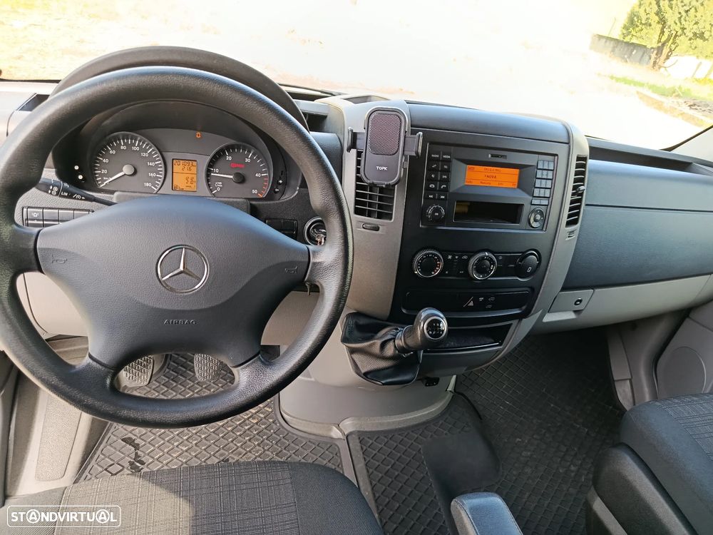 Mercedes-Benz Sprinter 516 CDI rodado duplo - 20