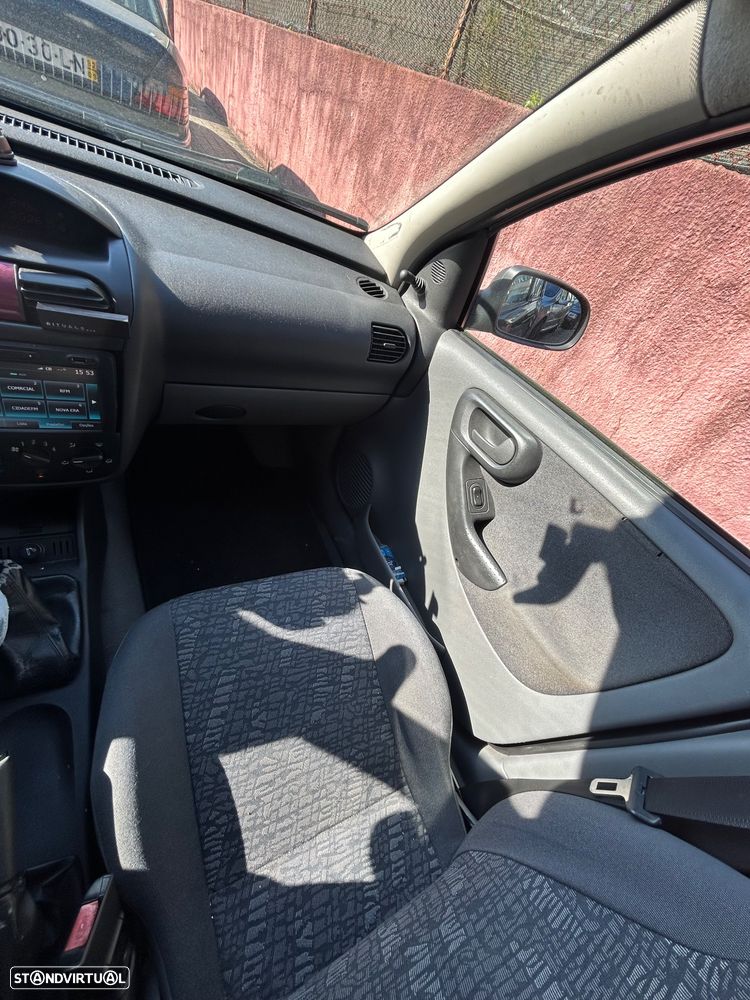 Opel Corsa 1.0 12V Confort - 11