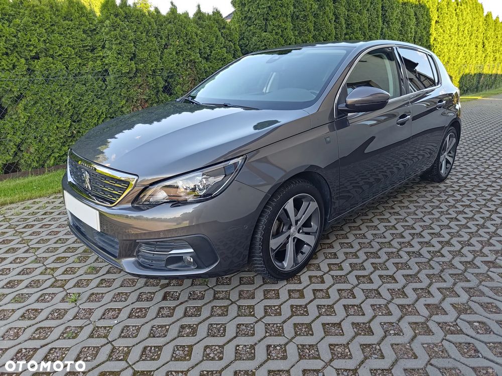 Peugeot 308 - 1