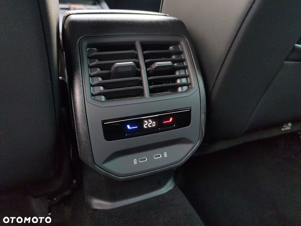 Cupra Formentor 1.5 eTSI mHEV DSG - 13