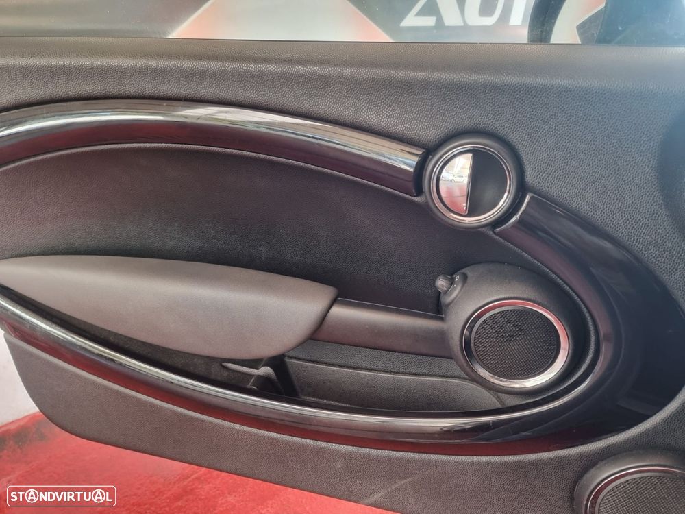 MINI 3 Portas Cooper D - 23
