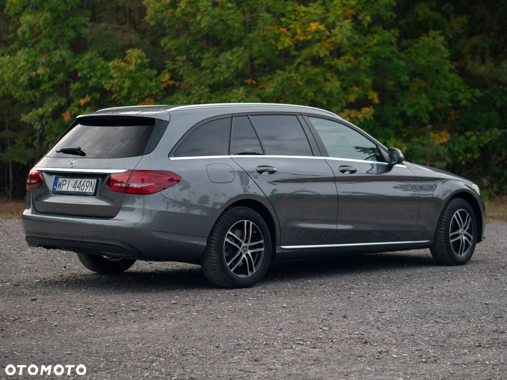 Mercedes-Benz C-Class 2019 photo 4