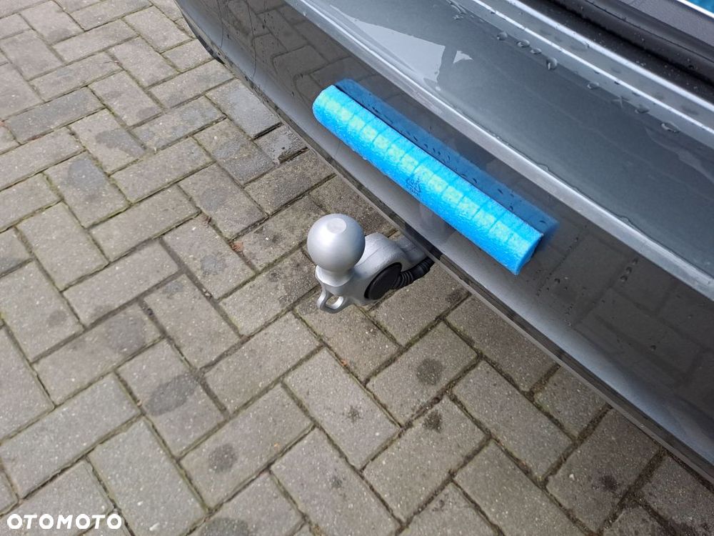 Skoda Superb 2.0 TDI SCR 4x4 L&K DSG - 12