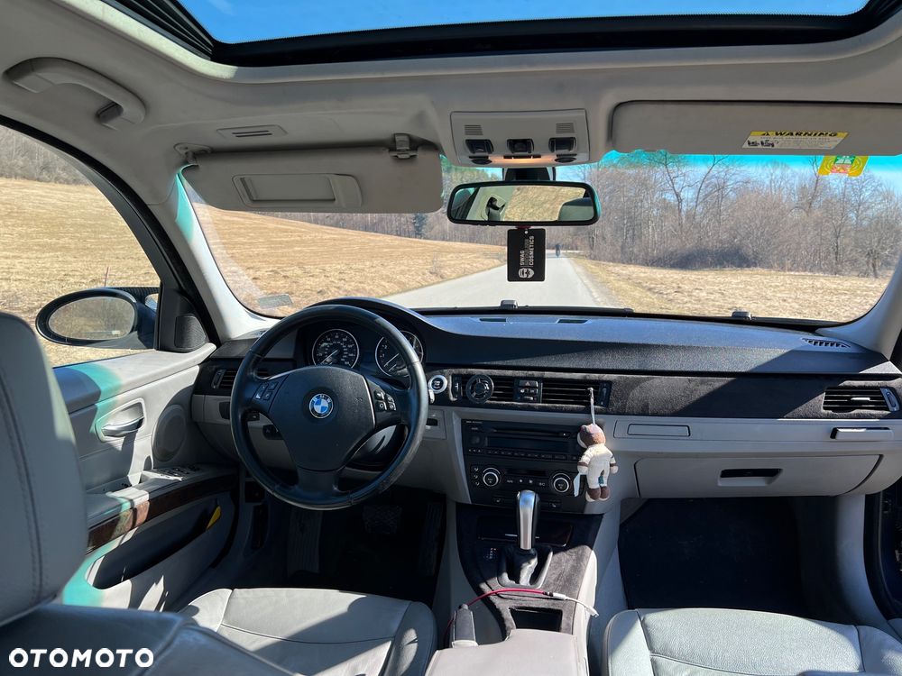 BMW Seria 3 335i - 8