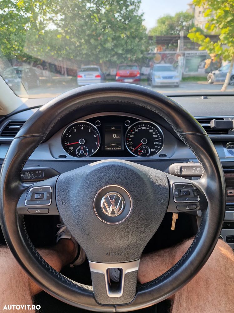 Volkswagen Passat CC - 17