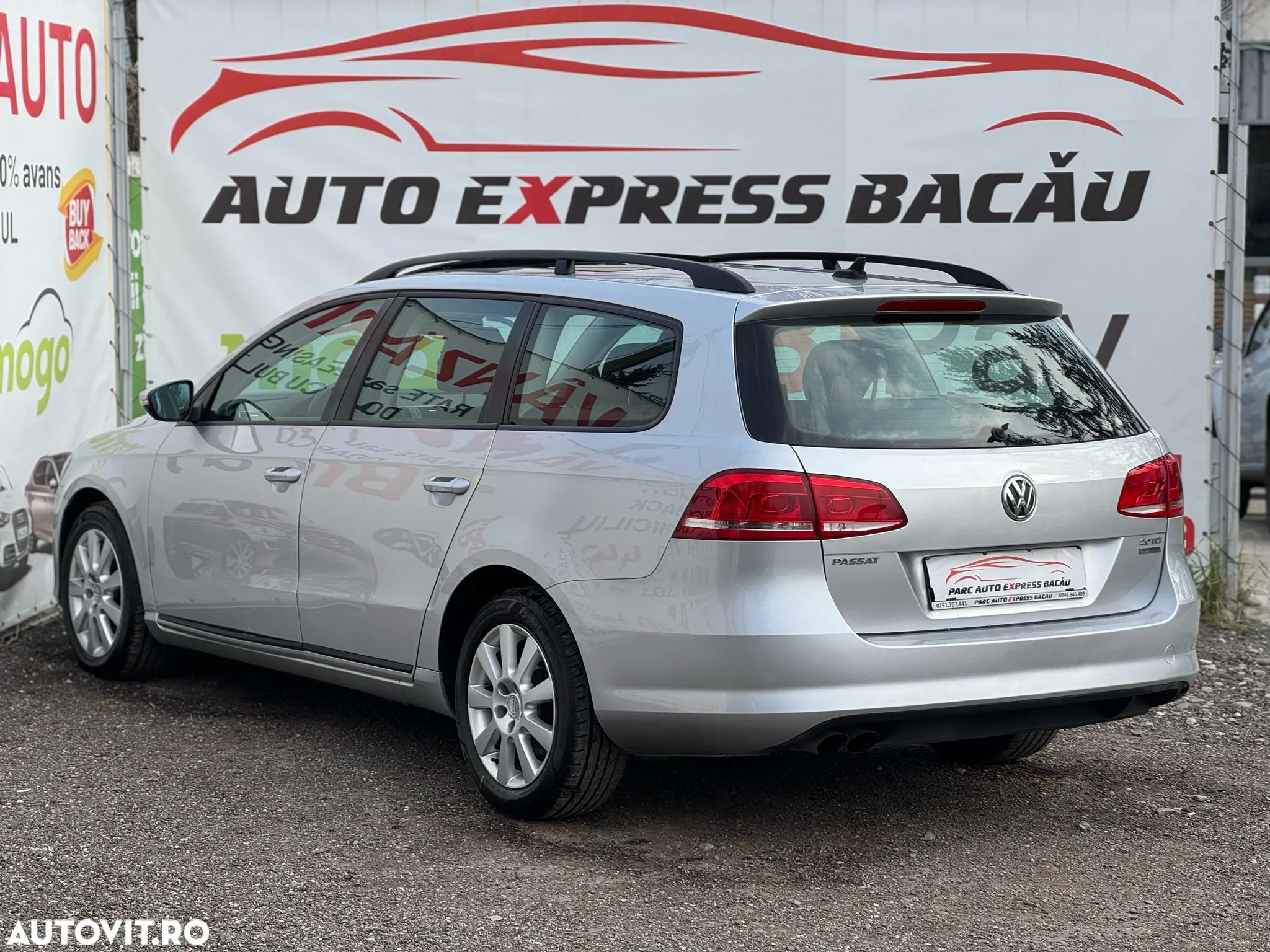Volkswagen Passat Variant 2.0 TDI Blue TDI Comfortline - 4