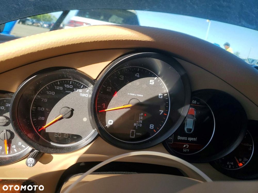 Porsche Panamera Edition - 10