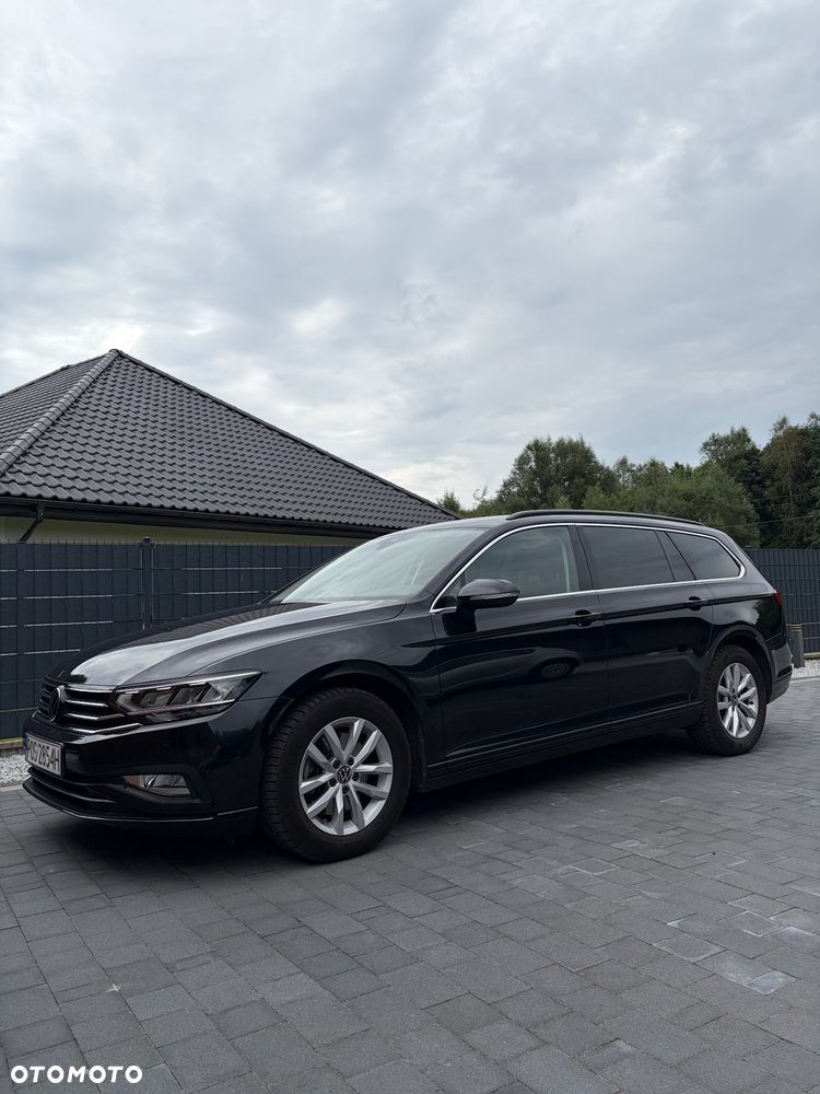 Volkswagen Passat - 2