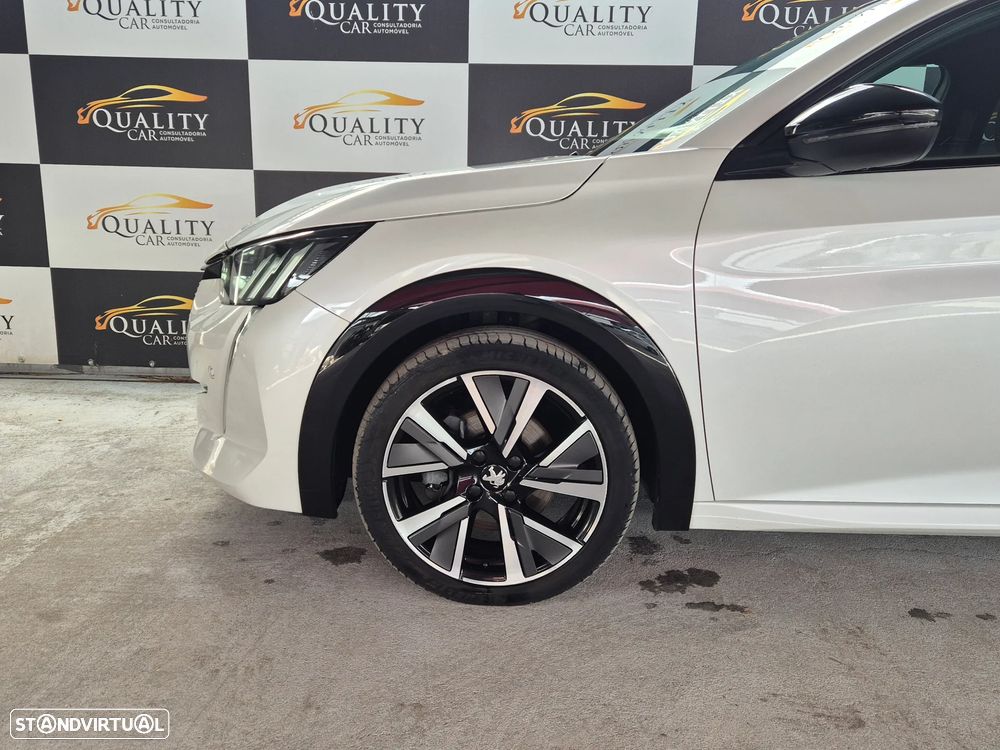 Peugeot 208 1.2 PureTech GT Pack EAT8 - 4