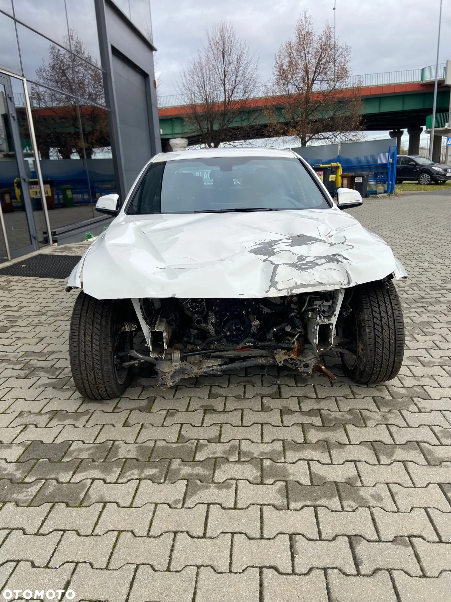 BMW Seria 3 330e M Sport sport - 3