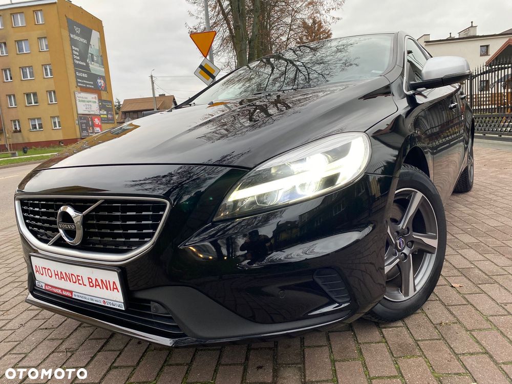 Volvo V40 D3 Geartronic RDesign - 1
