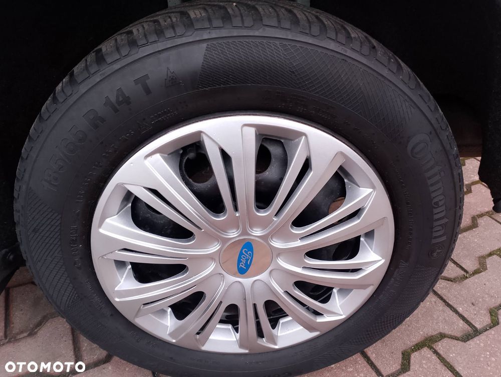 Ford Focus 1.4 Trend - 29