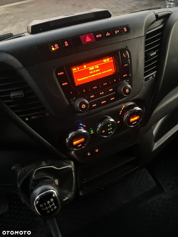 Iveco DAILY 50C180 ADR / FIRANKA 15 PALET / DMC 3500 KG / SUWANY i PODNOSZONY DACH / SILNIK 3.0 L - 180 KM / MANUAL / POLSKI SALON / MAX ROZSTAW 4.75 M !! - 19