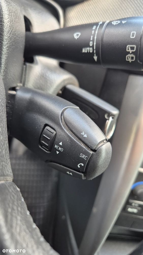 Peugeot 207 - 15