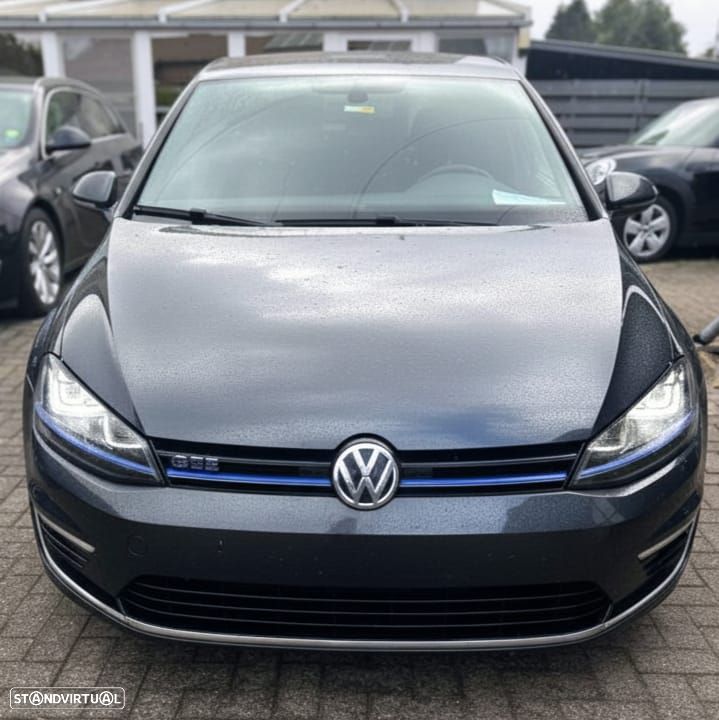 VW Golf 1.4 GTE Plug-In-Hybrid DSG - 12