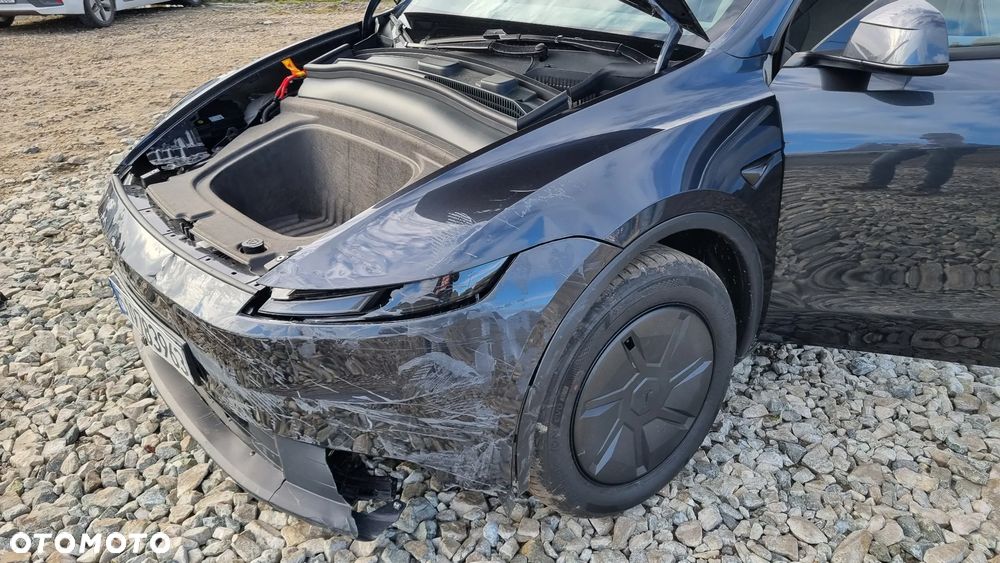 Tesla Model Y Standard - 33