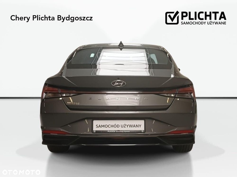 Hyundai Elantra - 7