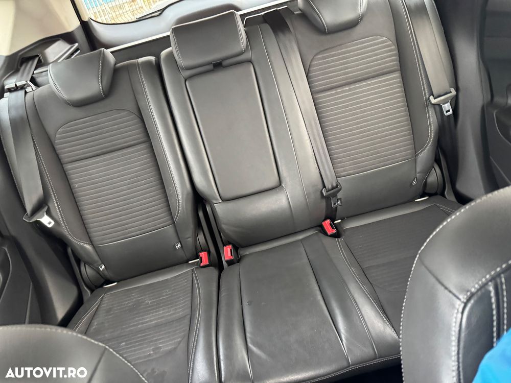 Ford Kuga 2.0 TDCi 4WD Powershift Vignale - 5