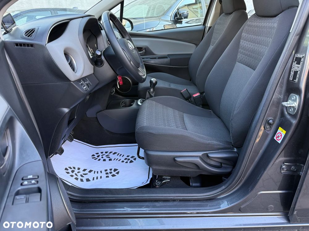Toyota Yaris 1.0 Active EU6 - 13