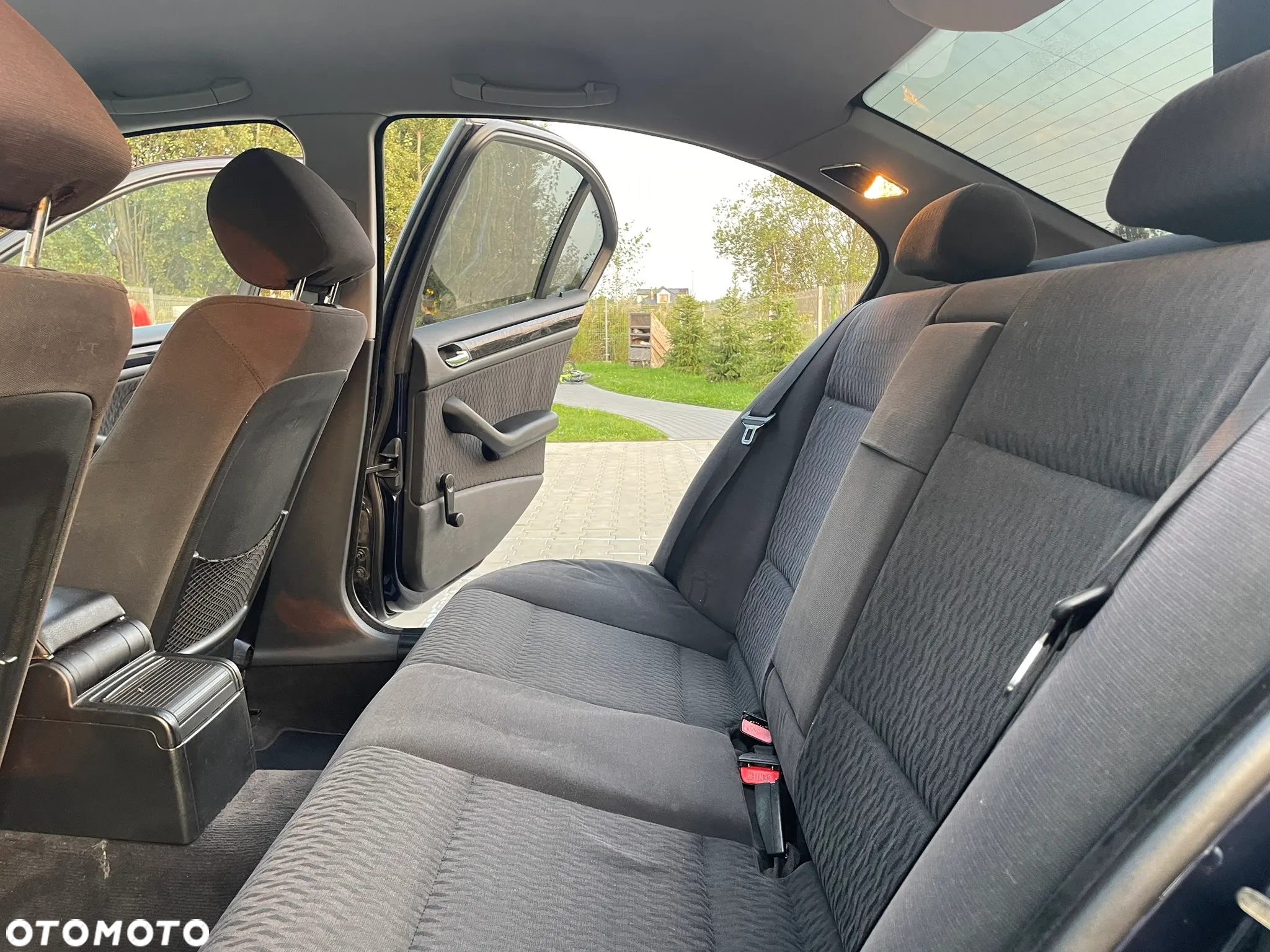 BMW Seria 3 320i - 7