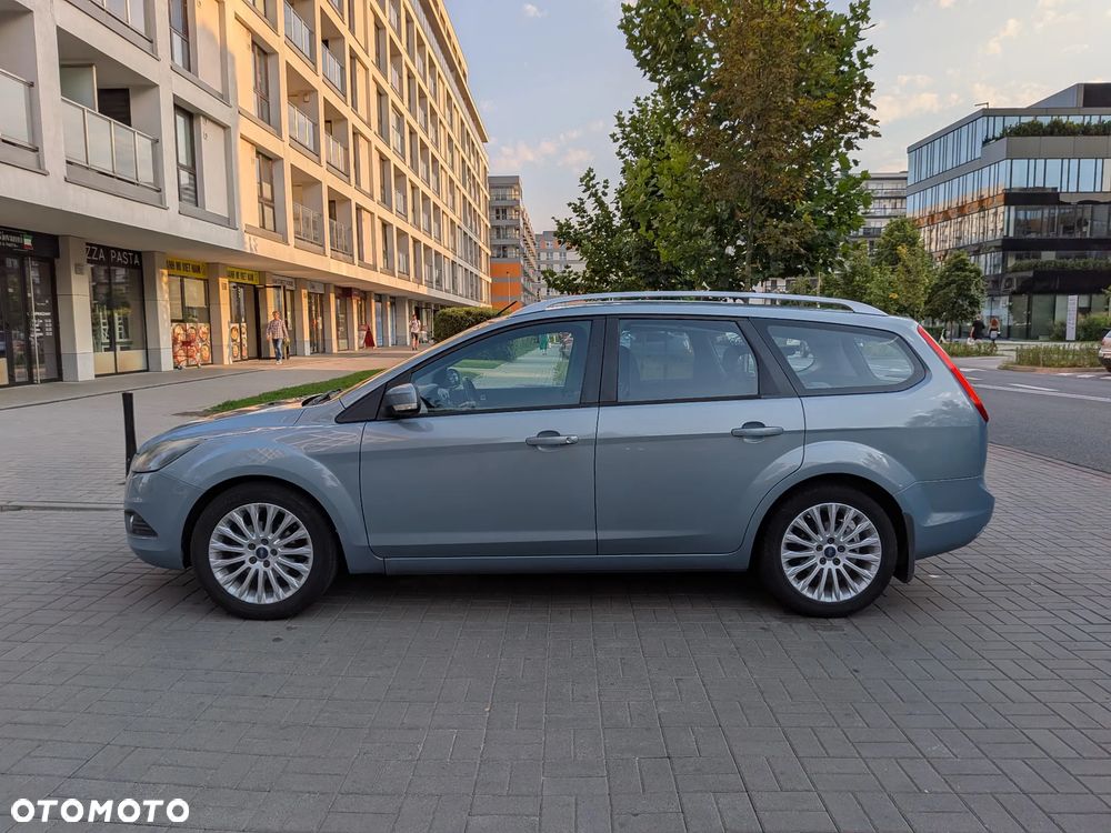 Ford Focus 1.6 Ambiente - 5