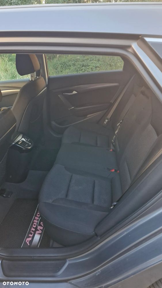 Hyundai i40 2.0 GDI Comfort + - 21