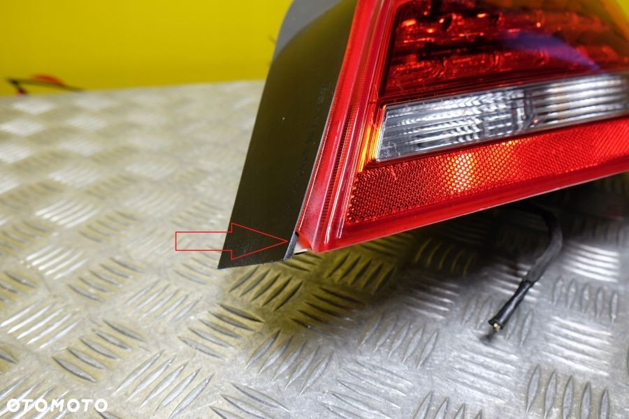 BUICK LACROSSE 2010-2013 LAMPA TYŁ PRAWA LED USA - 4
