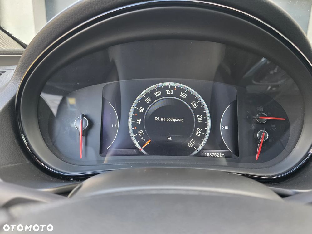 Opel Insignia - 16