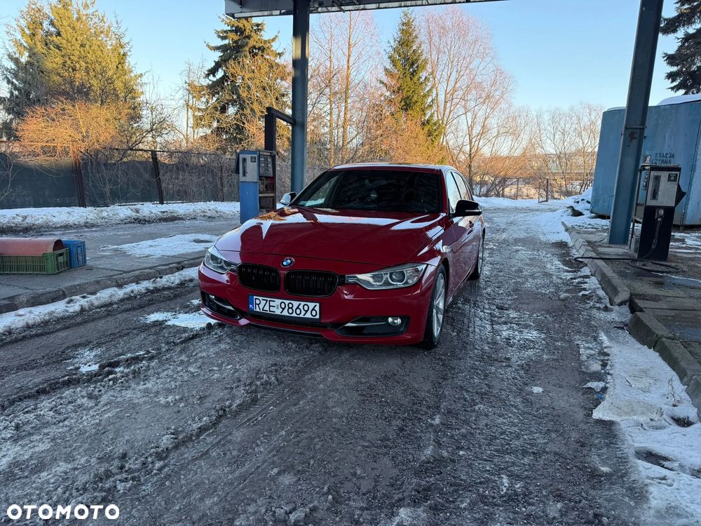 BMW Seria 3 335i Sport Line - 13
