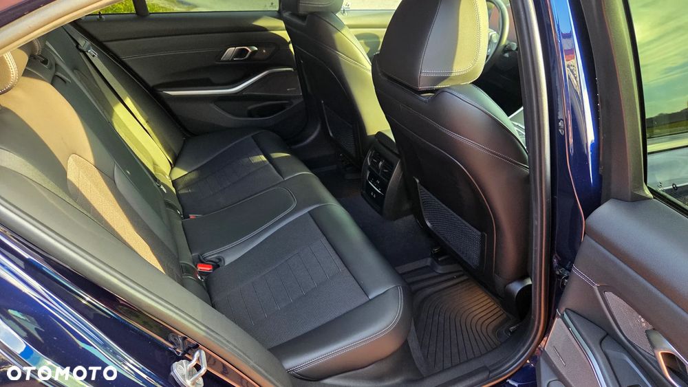 BMW Seria 3 - 26
