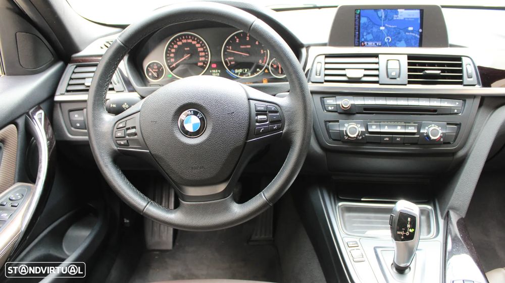 BMW 320 d Sport-Aut. Luxury Line - 22