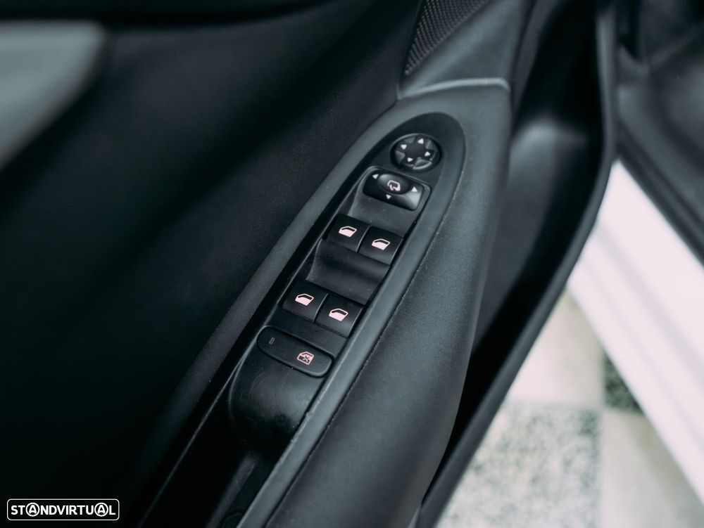 Citroën C4 1.2 PureTech Feel - 7