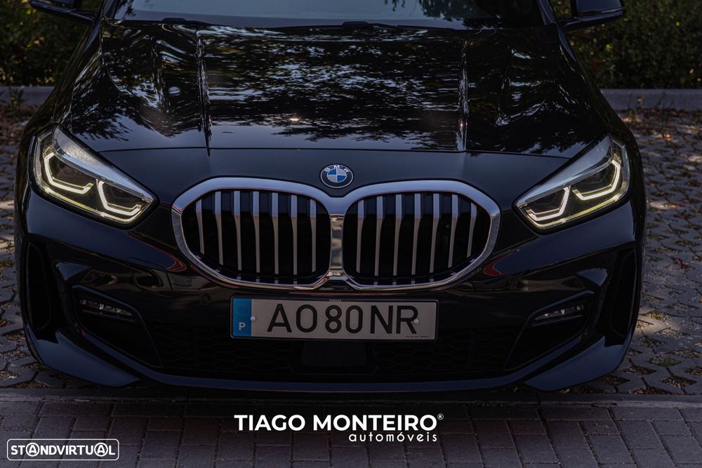 BMW 116 d Pack Desportivo M - 11