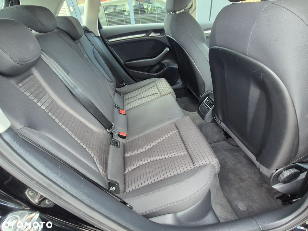 Audi A3 Sportback 2.0 TDI S tronic Attraction - 26