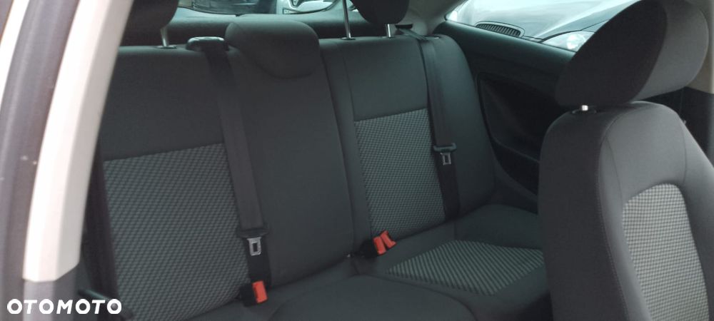 Seat Ibiza 1.4 16V Stylance - 18