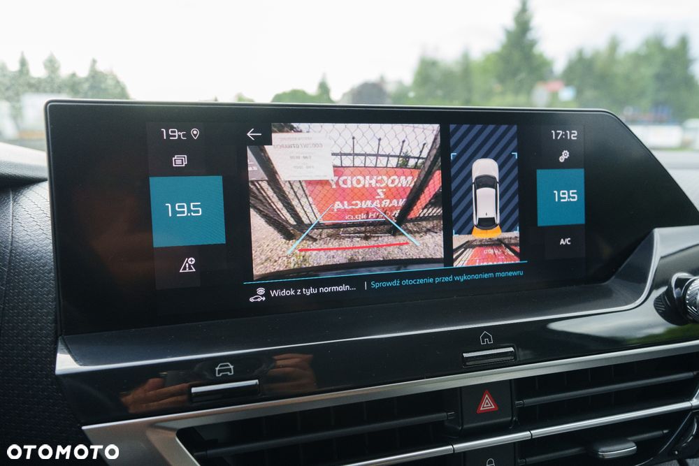 Citroën C4 BlueHDi 130 Stop&Start EAT8 FEEL PACK - 19