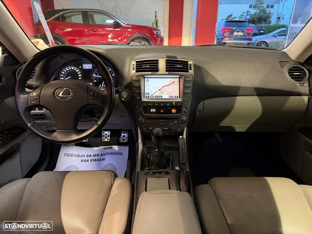 Lexus IS 220 d Luxury Line - 6