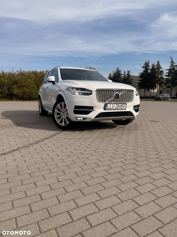 Volvo XC 90 - 1