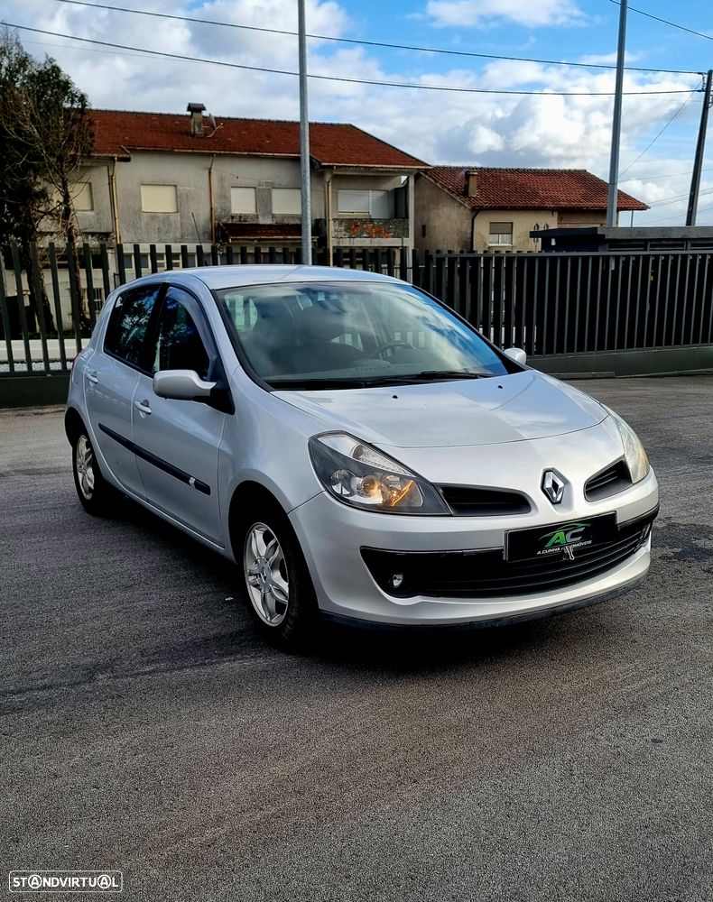 Renault Clio - 3