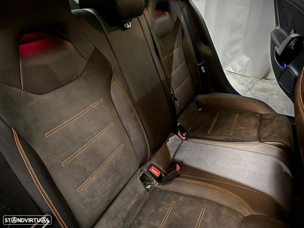 Mercedes-Benz CLA 180 d 7G-DCT AMG Line - 12