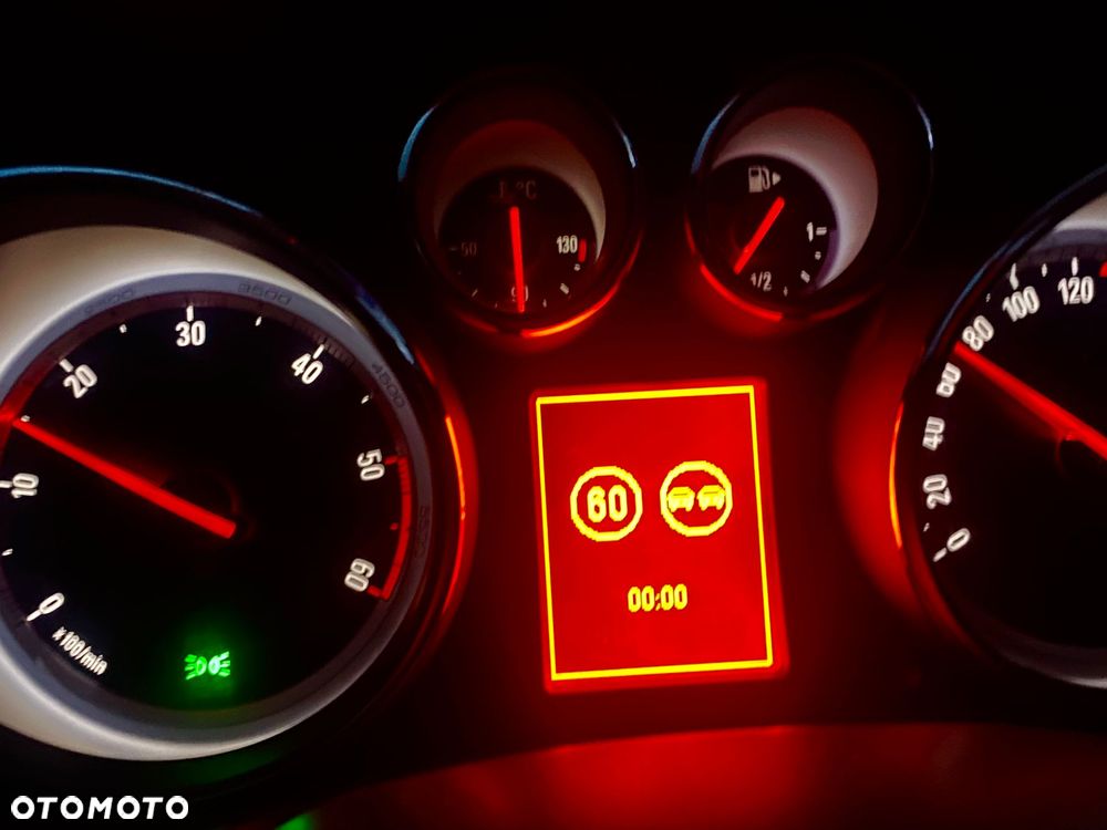 Opel Insignia 2.0 CDTI Sport - 23