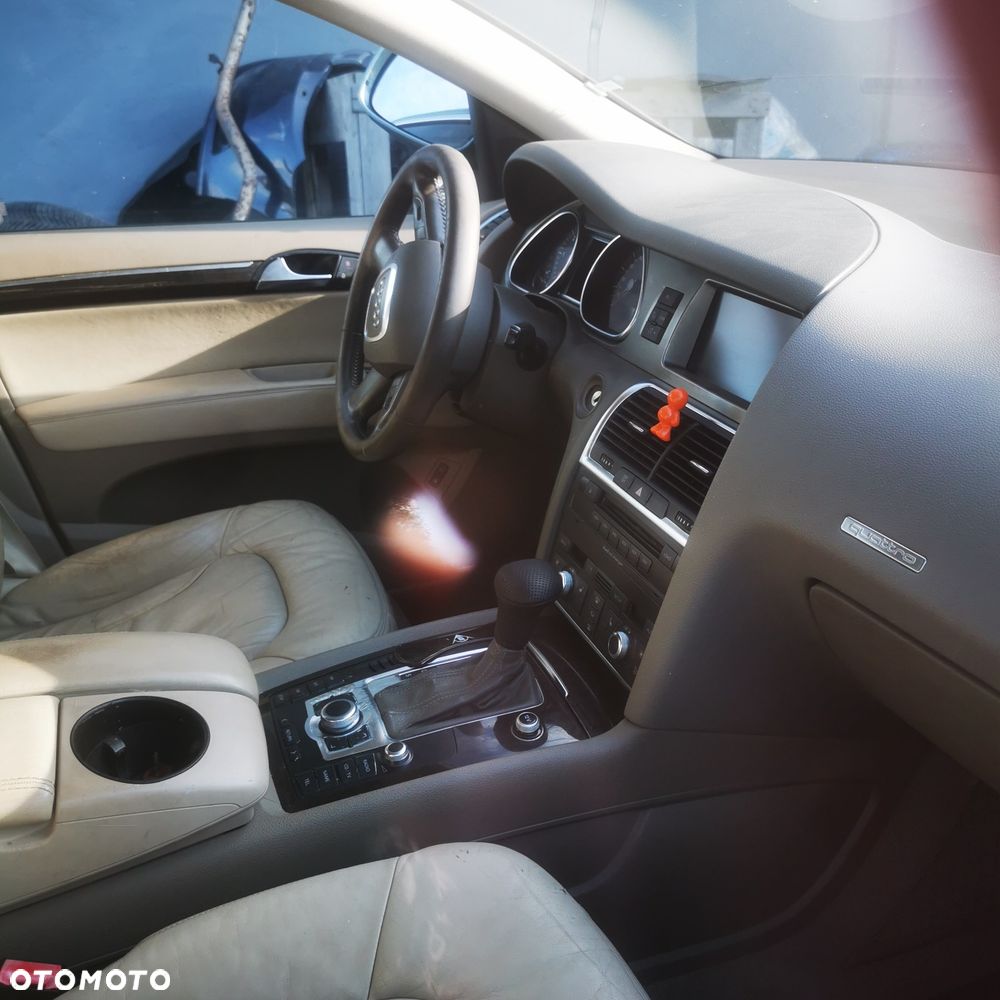 Audi Q7 - 4