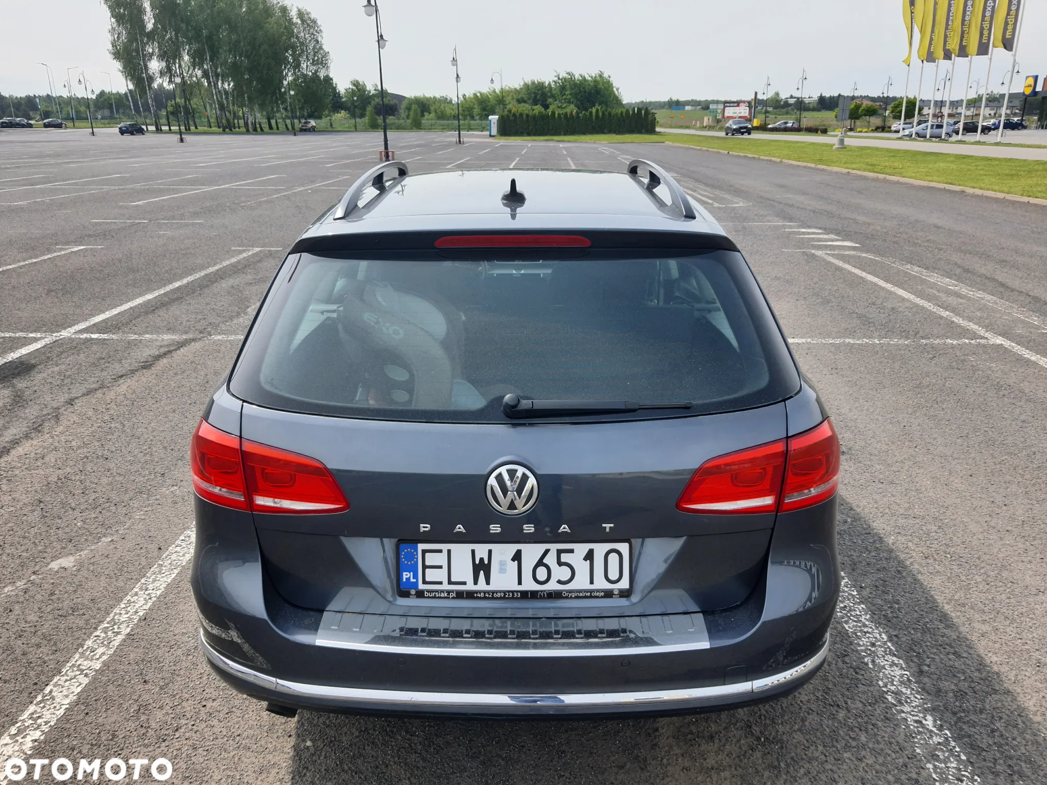Volkswagen Passat 1.6 TDI DPF BlueMot Comfortline - 11
