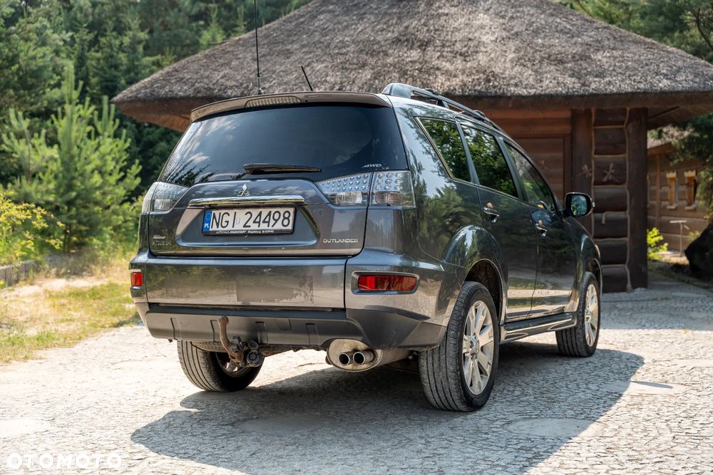 Mitsubishi Outlander 2.2 DID Intense EU5 - 14