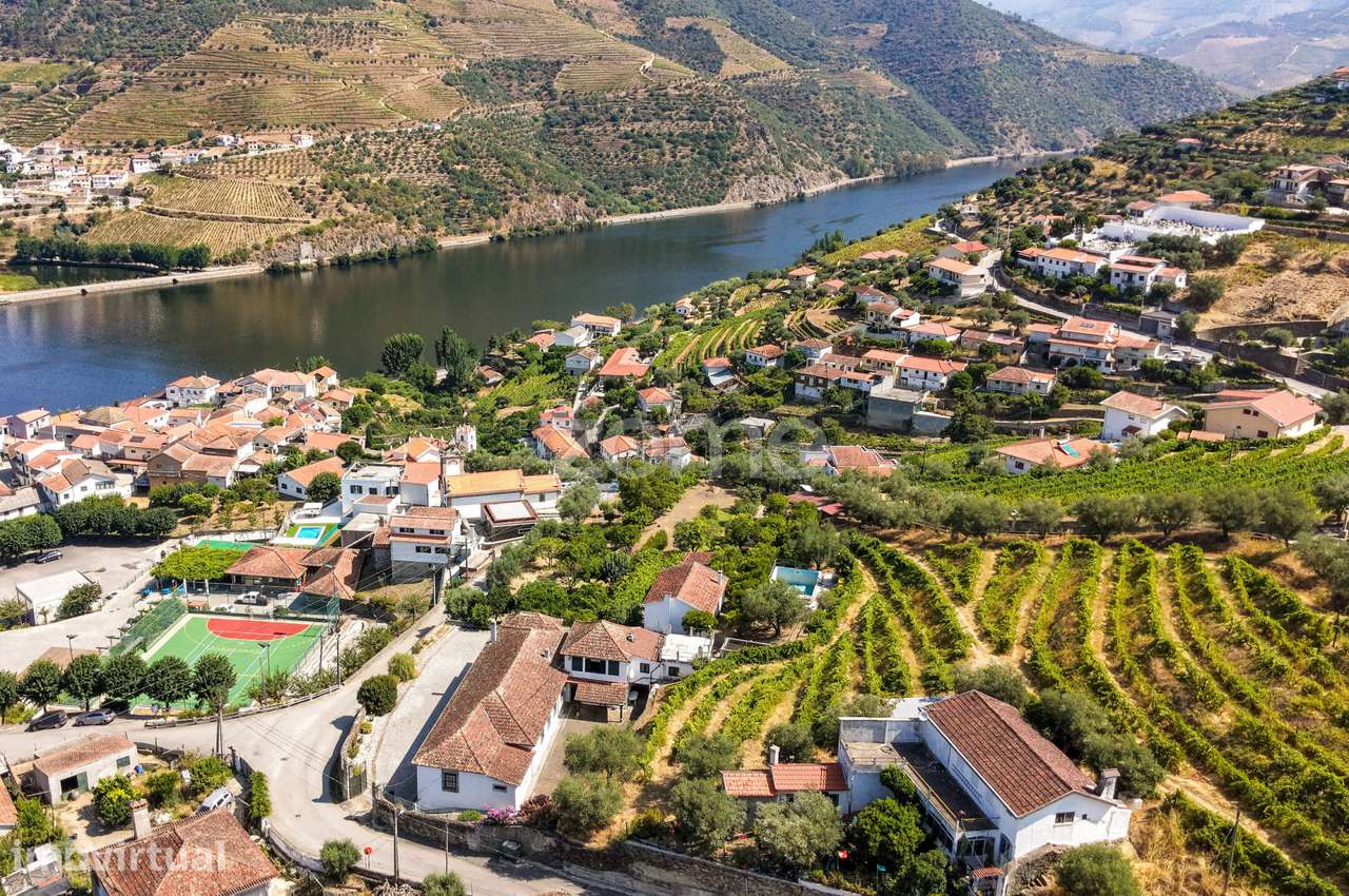 “Quinta Casa do Cruzeiro” com vinha - Douro - Folgosa - Grande imagem: 2/30