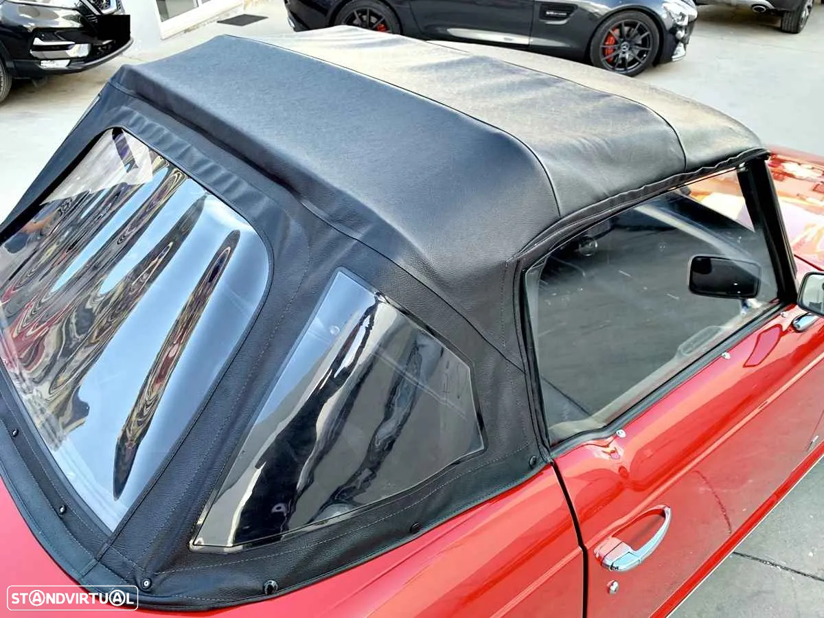 Triumph TR6 - 11